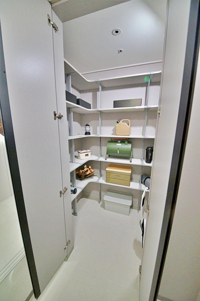  �����Ǿ� ����ź�� ����Ƽ �ΰ��Ӵ�  84���ֺ��� 46-04