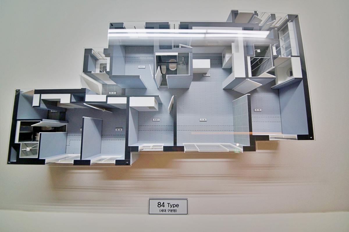  �����Ǿ� ����ź�� ����Ƽ �ΰ��Ӵ�  84���ֺ��� 46-111