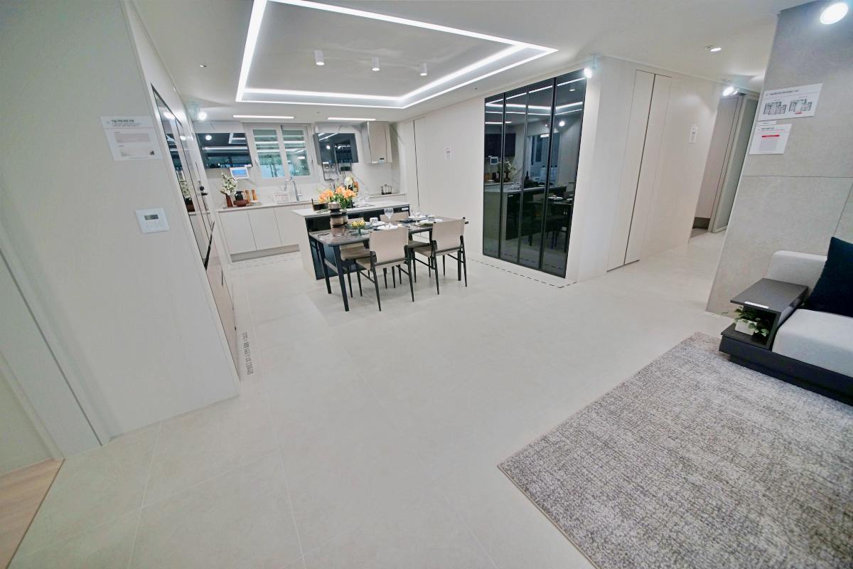  �����Ǿ� ����ź�� ����Ƽ �ΰ��Ӵ�  84���ֺ��� 46-174