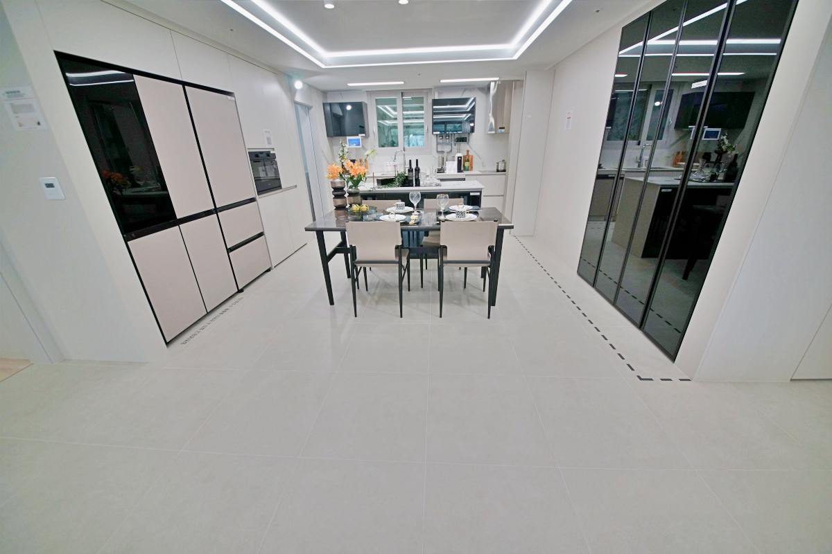  �����Ǿ� ����ź�� ����Ƽ �ΰ��Ӵ�  84���ֺ��� 46-41