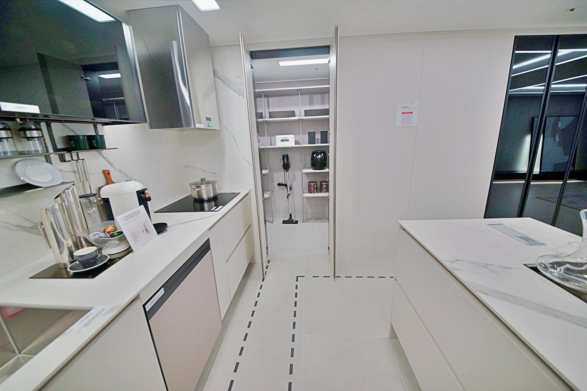  �����Ǿ� ����ź�� ����Ƽ �ΰ��Ӵ�  84���ֺ��� 46-57